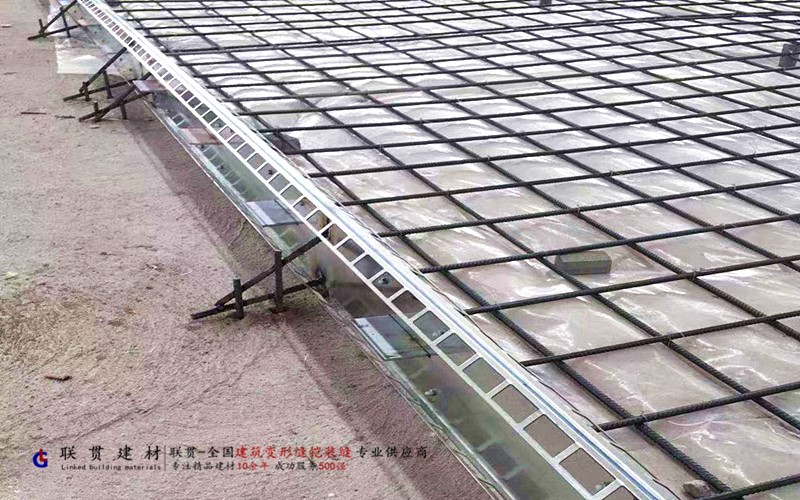 广州市LG160-3000镀锌钢板铠装缝案例